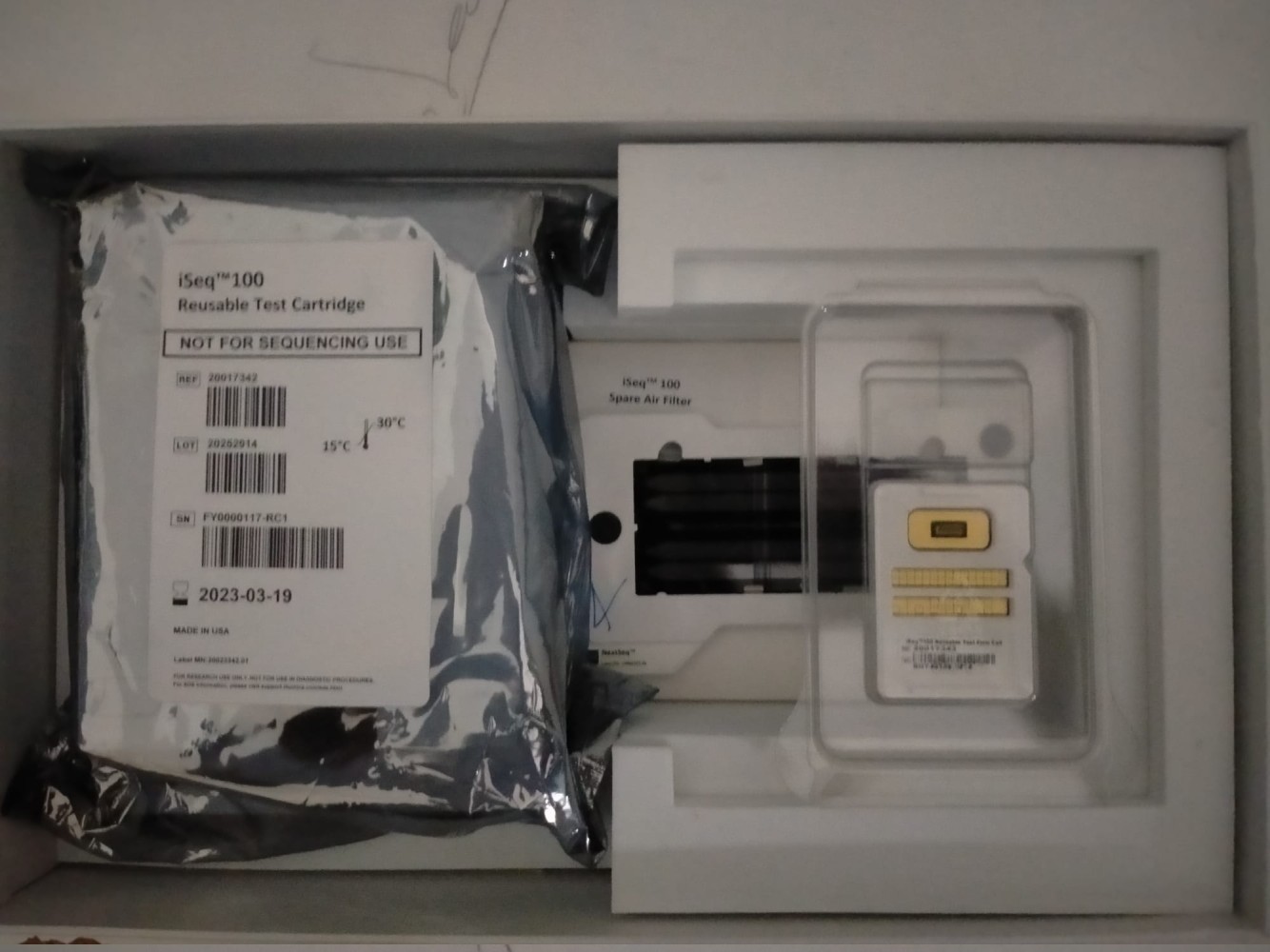 Sistema de secuenciación NGS illumina iSeq 100